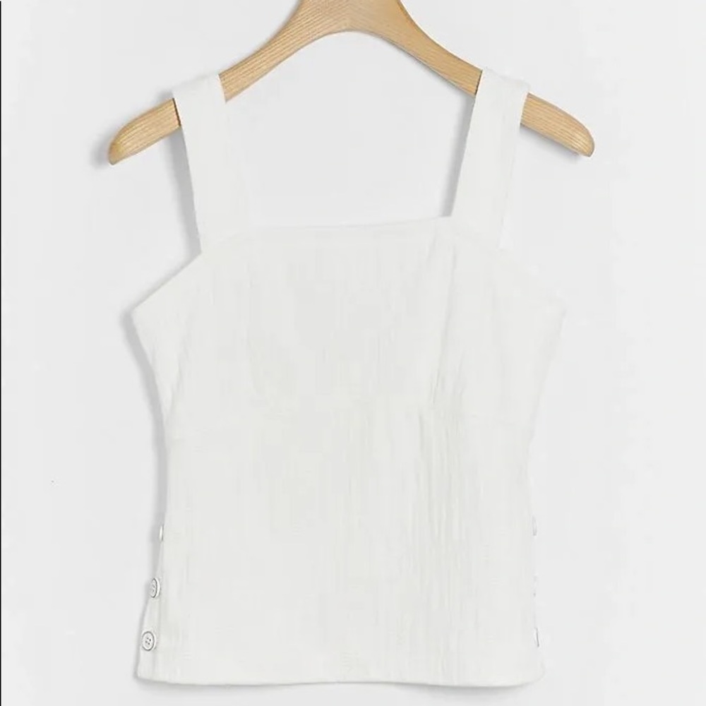 ANTHROPOLOGIE by Maeve Callie button side white tank